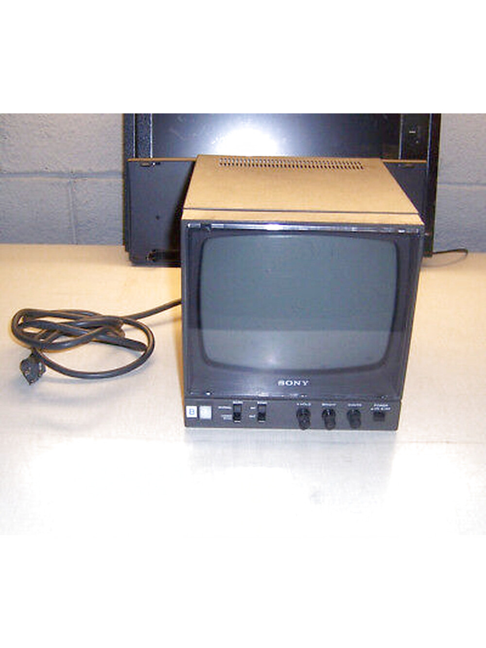 Sony PVM-91 9" Monitor with BNC connectors Made in Japan